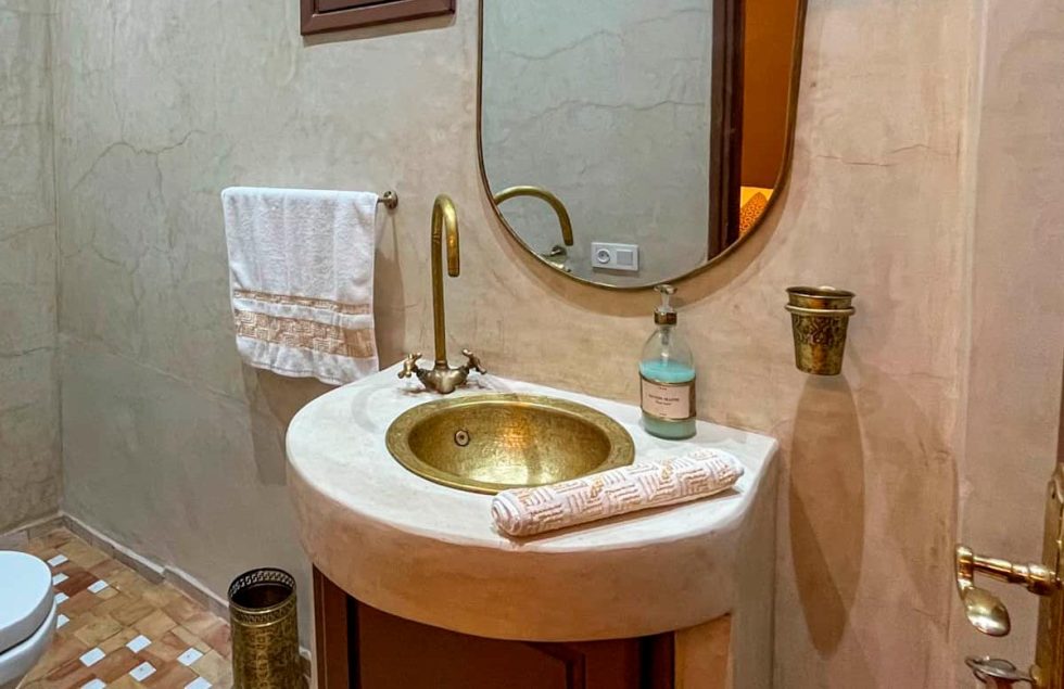 Salle de bain de la Chambre Azro
