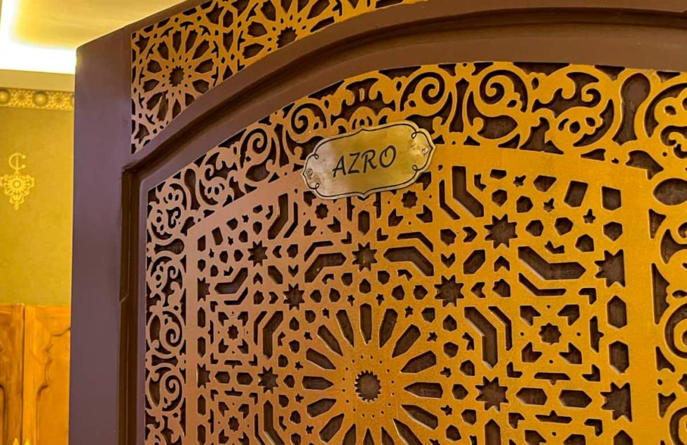 La porte de la chambre Azro