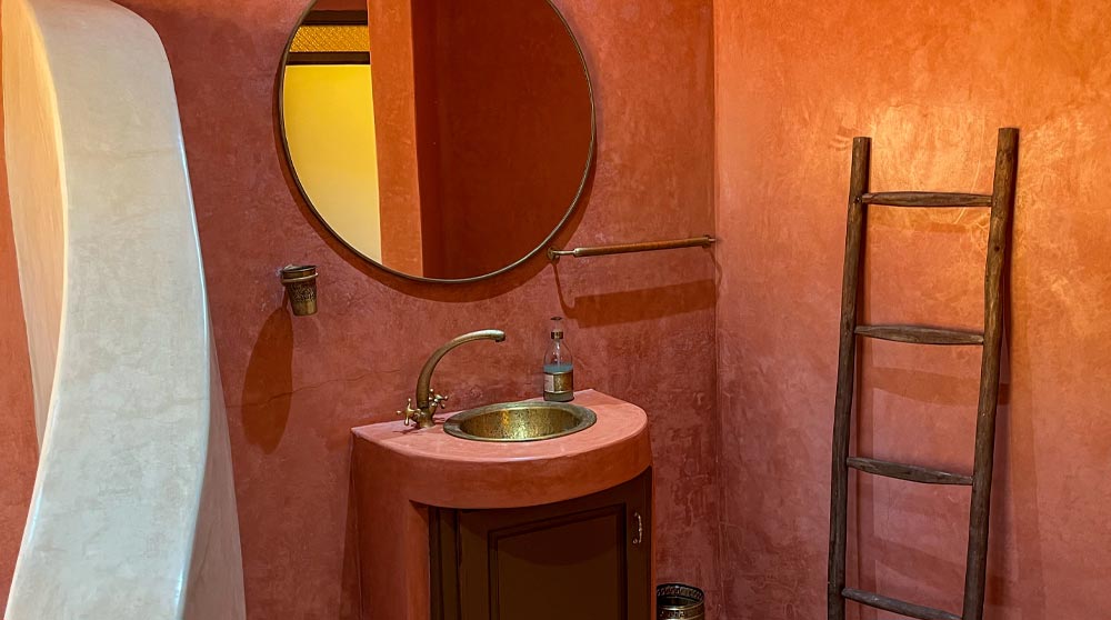 Salle de bain de la Chambre Nejma du Bihi Lodge Maison d'hôtes Azro Marrakech